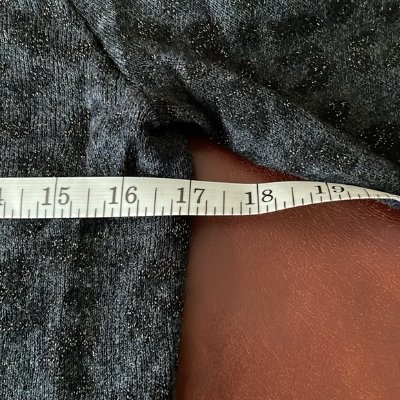 Ann Taylor Loft Black on Black Leopard Print Cardigan Ladies Size S EUC - Picture 6 of 7